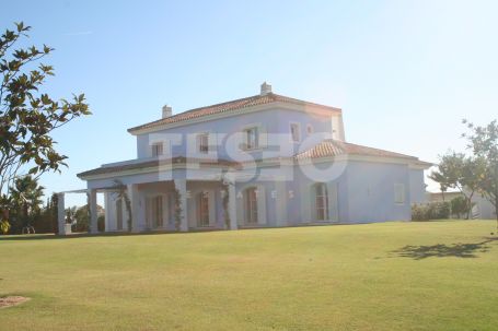 Charmante villa à San Roque Club en première ligne du parcours de golf