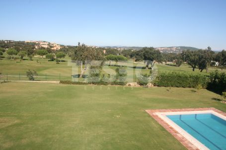 Charmante villa à San Roque Club en première ligne du parcours de golf