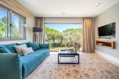 Villa with Spectacular Views Over the Golf Course and the Sea in Sotogrande Alto