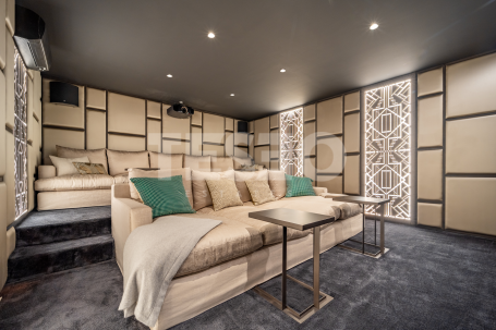 Villa with Spectacular Views Over the Golf Course and the Sea in Sotogrande Alto