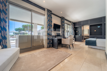 Villa with Spectacular Views Over the Golf Course and the Sea in Sotogrande Alto