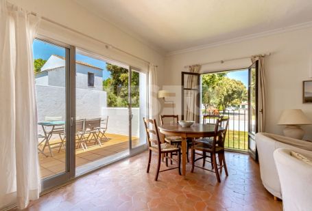 Spacious Apartment in Casas Cortijo, Sotogrande Alto, Next to Valderrama Golf Club