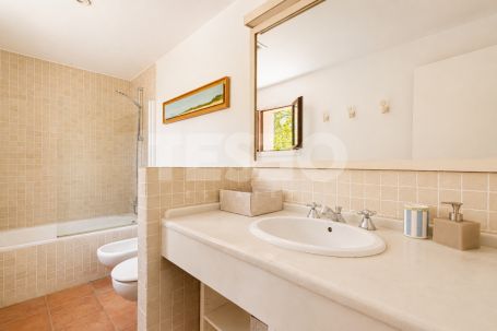 Spacious Apartment in Casas Cortijo, Sotogrande Alto, Next to Valderrama Golf Club
