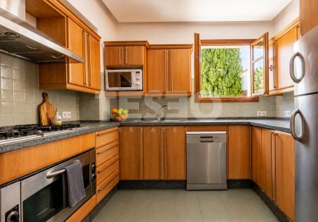 Spacious Apartment in Casas Cortijo, Sotogrande Alto, Next to Valderrama Golf Club
