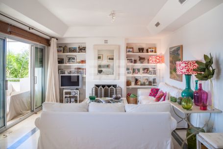 Apartamento de 4 dormitorios con Orientación Sur y vistas del Mar y Río Guadiaro en venta