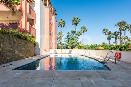 Bonito apartamento con vistas al río Guadiaro en la Exclusiva Ribera de la Tenca