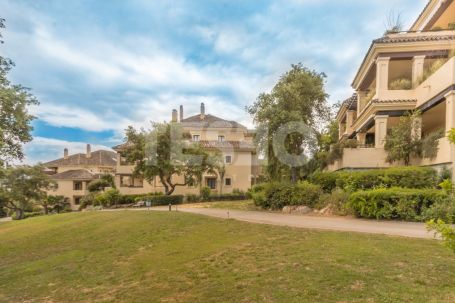 4 bedrooms Apartment for Sale in Valgrande Urbanization