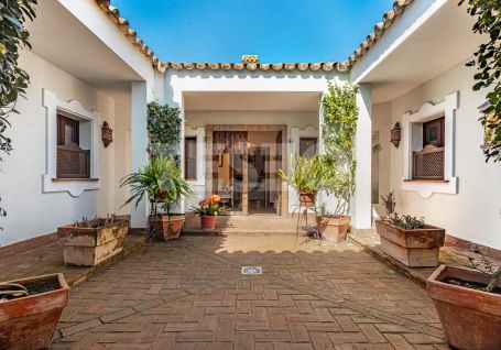 Villa for sale in Zona A, Sotogrande