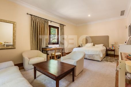 Exclusive Listing: Villa with the Best Sea Views and Exceptional Charm in Sotogrande Alto