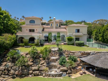 Exclusive Listing: Villa with the Best Sea Views and Exceptional Charm in Sotogrande Alto