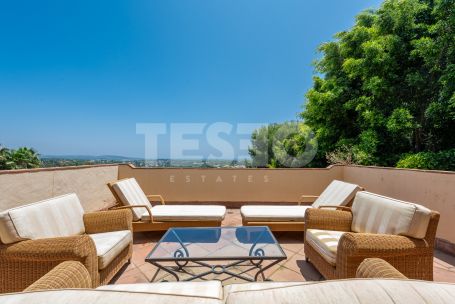 Exclusive Listing: Villa with the Best Sea Views and Exceptional Charm in Sotogrande Alto