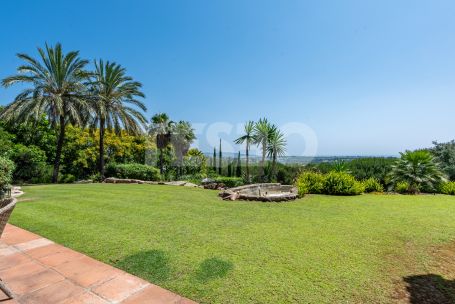 Exclusive Listing: Villa with the Best Sea Views and Exceptional Charm in Sotogrande Alto