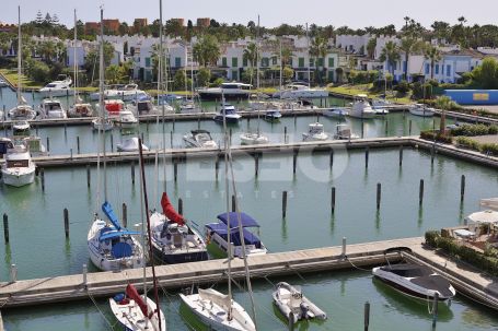 Apartamento en la Marina de Sotogrande con vistas del Puerto