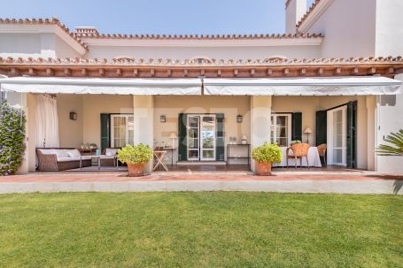 Charming Andalucian Style Villa designed by Rafael Manzano for Sale in Kings and Queens, Sotogrande