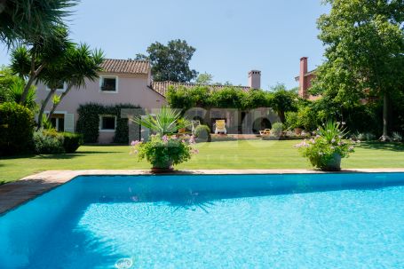 Villa de estilo provenzal muy bonita en Zona Exclusiva de Sotogrande Costa
