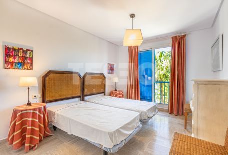 Furnished Apartment in Guadalmarina