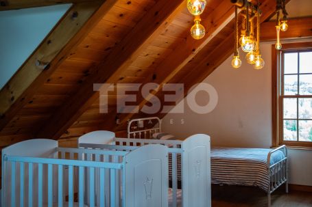 PRECIOSA VILLA DE ESTILO ALPINO EN SOTOGRANDE ALTO