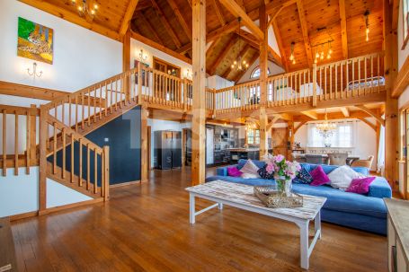 PRECIOSA VILLA DE ESTILO ALPINO EN SOTOGRANDE ALTO