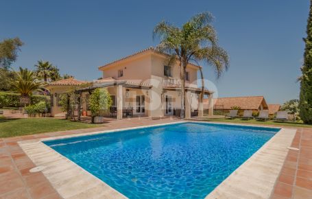 Beautiful family Villa in Sotogrande with great views and South Orientation