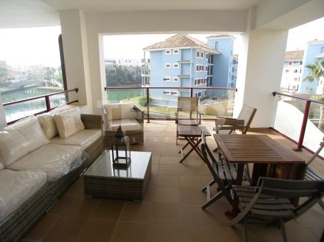 Apartamento con excelentes vistas en Ribera del Pez Luna