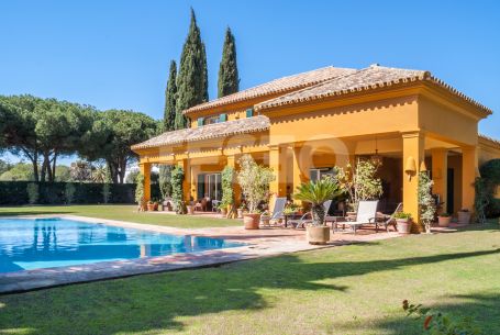 Villa for rent in Kings and Queens, Sotogrande
