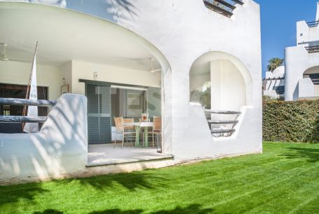 Fantastic modern style ground floor apartment in El Polo de Sotogrande