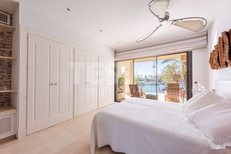 Large Apartment for sale in Isla de la Vela with lovely Marina views