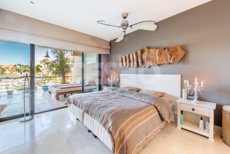 Apartamento de gran tamaño en venta en Isla de la Vela, Sotogrande