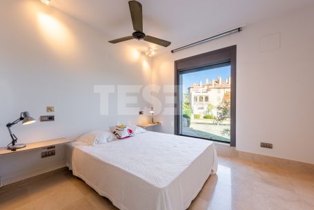 Large Apartment for sale in Isla de la Vela with lovely Marina views