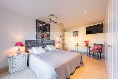 Large Apartment for sale in Isla de la Vela with lovely Marina views