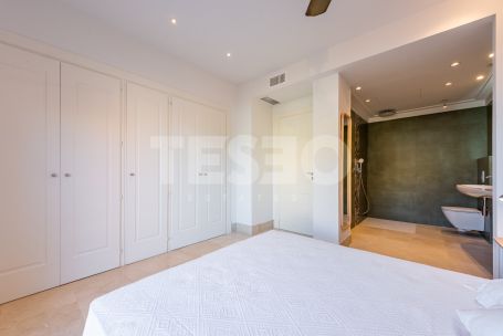 Large Apartment for sale in Isla de la Vela with lovely Marina views