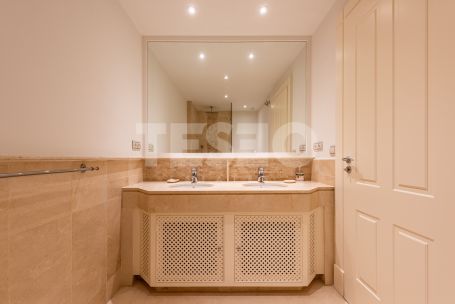 Large Apartment for sale in Isla de la Vela with lovely Marina views