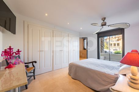 Large Apartment for sale in Isla de la Vela with lovely Marina views