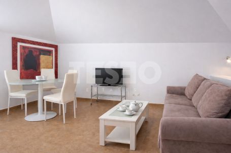 Villa à louer en Reyes y Reinas, Sotogrande Costa