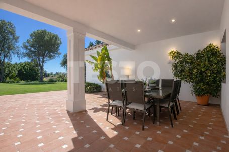 Villa à louer en Reyes y Reinas, Sotogrande Costa