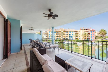 Ferienwohnung in Ilha Carey, Marina de Sotogrande