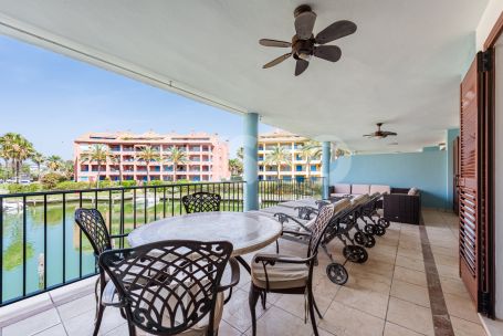 Ferienwohnung in Ilha Carey, Marina de Sotogrande