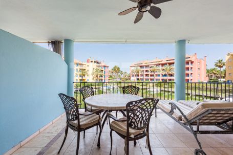 Ferienwohnung in Ilha Carey, Marina de Sotogrande