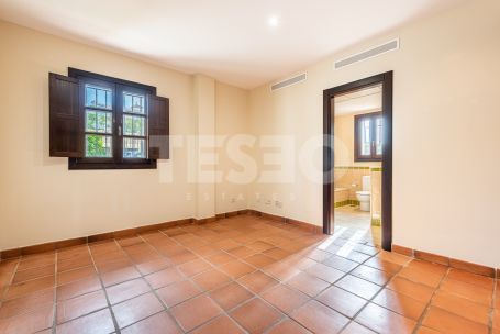 VILLA EN 1ERA LINEA DE GOLF EN CORTIJOS DE LA RESERVA