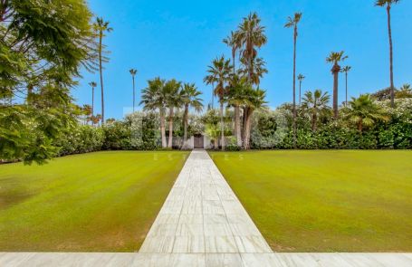 Newly Refurbished Villa in the exclusive area of Kings and Queens, Sotogrande Costa