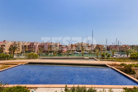 Appartement à louer en Ribera del Marlin, Marina de Sotogrande