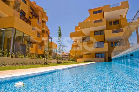 Elegantes Marina-Apartment mit Panoramablick auf das Meer in Ribera del Marlin, Sotogrande