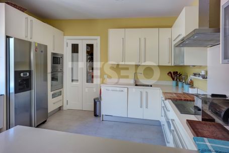 Beautiful traditional villa for sale in zona B, Sotogrande