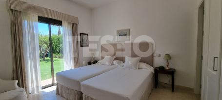 Beautiful traditional villa for sale in zona B, Sotogrande