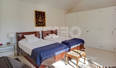 Beautiful traditional villa for sale in zona B, Sotogrande