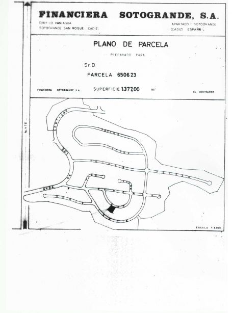 Flat plot in zone F, with views of the Golf of San Roque Club and south orientation