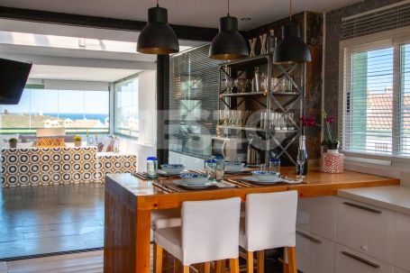 Amazing penthouse with sea and golf views in Alcaidesa