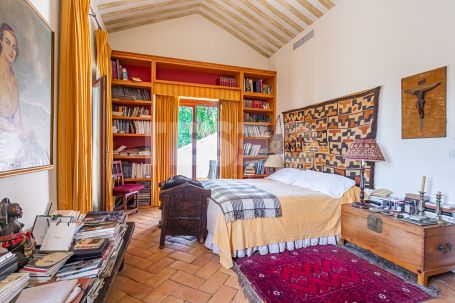 Charming Villa located in Sotogrande Costa designed around a traditional Andalusian patio