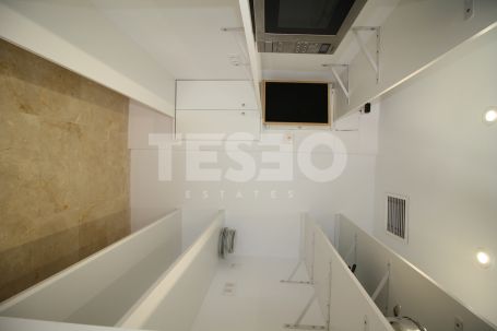 Stunning 3 bedroom modernised apartment in Ribera de la Romana.