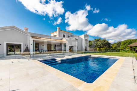 Beautiful Villa with luxurious finishes in the C zone of Sotogrande Alto